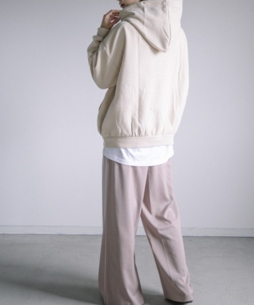 Chaco closet(チャコ クローゼット)の「1942ビックロゴオーバーサイズスウェットパーカー(パーカー・レディース・ベージュ/ネイビー/カーキ・FREE)」の7枚目の写真