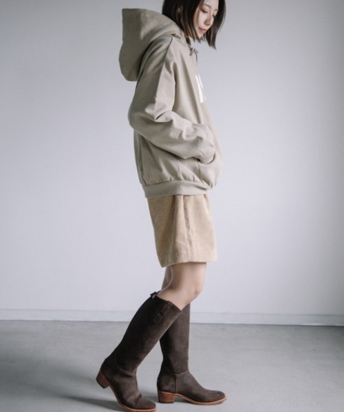 Chaco closet(チャコ クローゼット)の「1942ビックロゴオーバーサイズスウェットパーカー(パーカー・レディース・ベージュ/ネイビー/カーキ・FREE)」の11枚目の写真