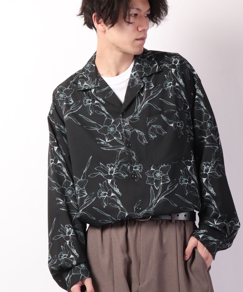 SUGGESTION（サジェッション）の「SUGGESTION 古着風ヴィンテージ 総柄開襟 とろみ ビッグシャツ（シャツ/ブラウス・メンズ・ホワイト/ブラック/ブルー/ブラック×ホワイト/ブラック×ブルー・M/L）」の3枚目の写真