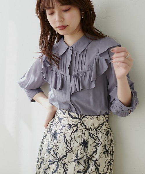 natural couture(ナチュラルクチュール)の「【WEB限定】ピンタック×フリルデザインブラウス(シャツ/ブラウス・レディース・オフホワイト/ブラック/サックスブルー/グレイッシュベージュ/ストライプ・FREE)」の18枚目の写真
