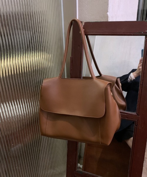 yuue' ( wear )（ユーイ）の「2way レザーショルダーバッツ / トートバッグ（トートバッグ・レディース・ブラック/ブラウン・FREE）」の9枚目の写真