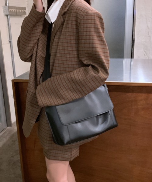 yuue' ( wear )（ユーイ）の「2way レザーショルダーバッツ / トートバッグ（トートバッグ・レディース・ブラック/ブラウン・FREE）」の11枚目の写真