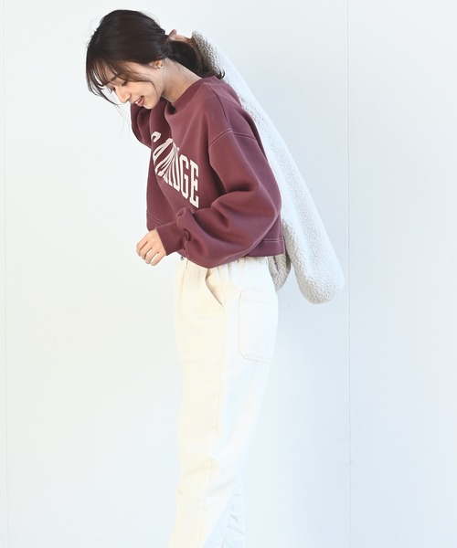 rps（アールピーエス）の「カレッジプリントショート丈プルオーバー（スウェット・レディース・アイボリー/グリーン/ボルドー/チャコールグレー・フリー）」の10枚目の写真