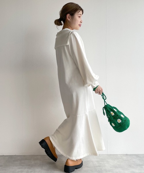 w closet（ダブルクローゼット）の「ハーフZIPスウェットマーメイドワンピース（ワンピース・レディース・グリーン/アイボリー/スミクロ/オレンジ・FREE）」の11枚目の写真