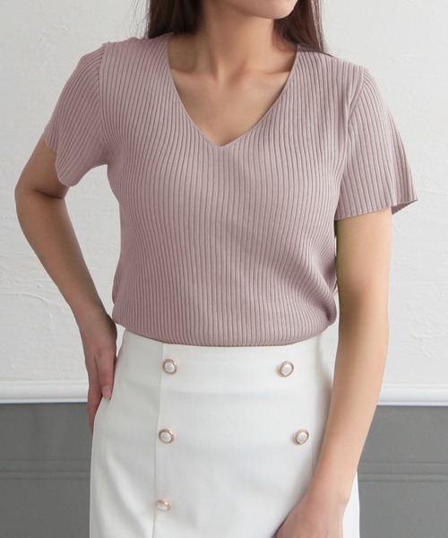 Julia Boutique（ジュリアブティック）の「Vネック・パーソナルカラー半袖ニットトップス/22150（ニット/セーター・レディース・ピンク/マスタード/ネイビー/ライトブルー/カーキ/ラベンダー/パープル/アイボリー/レッド/ブラウン/グリーン/ホワイト/ライトグリーン/ブルー/ブラック/イエロー/ベージュ/パープル系/オレンジ/ピンク系・ONE）」の18枚目の写真