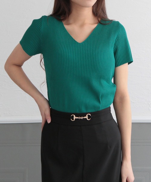 Julia Boutique（ジュリアブティック）の「Vネック・パーソナルカラー半袖ニットトップス/22150（ニット/セーター・レディース・ピンク/マスタード/ネイビー/ライトブルー/カーキ/ラベンダー/パープル/アイボリー/レッド/ブラウン/グリーン/ホワイト/ライトグリーン/ブルー/ブラック/イエロー/ベージュ/パープル系/オレンジ/ピンク系・ONE）」の8枚目の写真