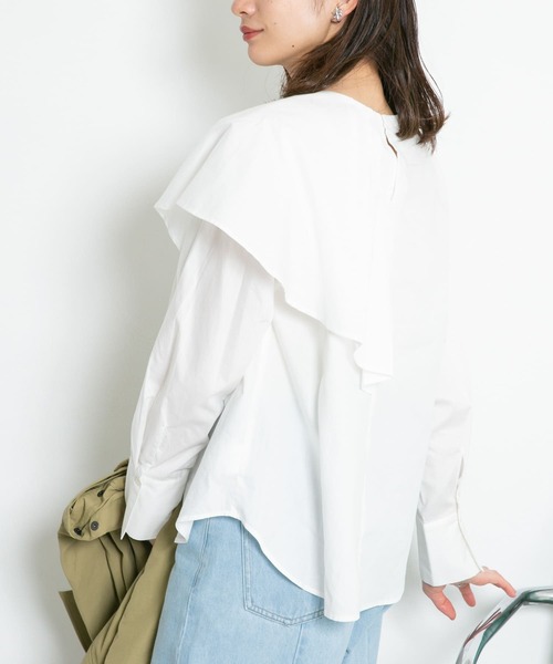 KBF（ケイビーエフ）の「アシメマントブラウス（シャツ/ブラウス・レディース・オフホワイト/ベージュ系その他/ブルー系その他/ブラック・ONE）」の2枚目の写真
