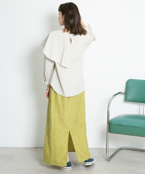 KBF（ケイビーエフ）の「アシメマントブラウス（シャツ/ブラウス・レディース・オフホワイト/ベージュ系その他/ブルー系その他/ブラック・ONE）」の19枚目の写真