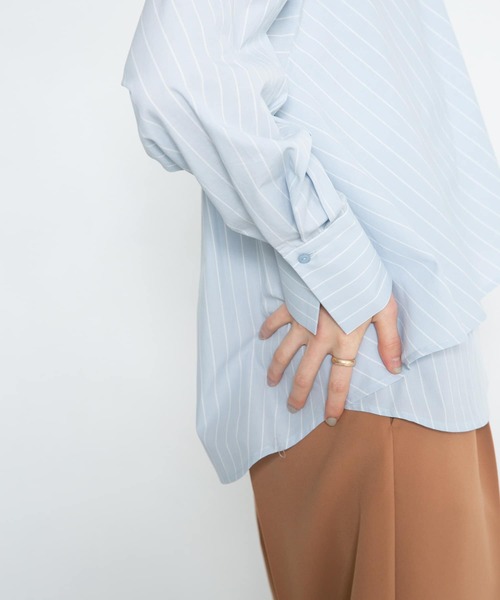 KBF（ケイビーエフ）の「アシメマントブラウス（シャツ/ブラウス・レディース・オフホワイト/ベージュ系その他/ブルー系その他/ブラック・ONE）」の21枚目の写真