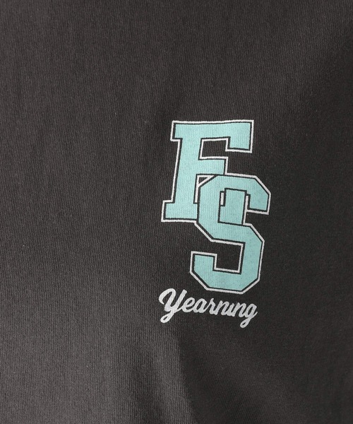 niko and...(ニコアンド)の「カレッジロゴワイドTシャツ(Tシャツ/カットソー・レディース・ピンク/クリーム/ナチュラル/チャコール/オフホワイト/レッド/グリーン・MEDIUM/LARGE)」の17枚目の写真