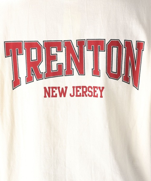 niko and...(ニコアンド)の「カレッジロゴワイドTシャツ(Tシャツ/カットソー・レディース・ピンク/クリーム/ナチュラル/チャコール/オフホワイト/レッド/グリーン・MEDIUM/LARGE)」の21枚目の写真