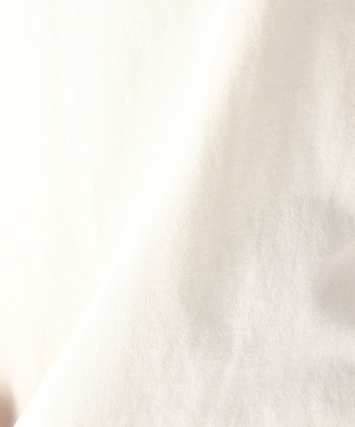 niko and...(ニコアンド)の「カレッジロゴワイドTシャツ(Tシャツ/カットソー・レディース・ピンク/クリーム/ナチュラル/チャコール/オフホワイト/レッド/グリーン・MEDIUM/LARGE)」の22枚目の写真