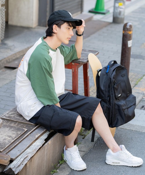 Rocky Monroe（ロッキーモンロー）の「オーバーサイズ 別注 カレッジロゴプリントラグランビッグTシャツ（Tシャツ/カットソー・メンズ・ホワイト×グリーン/ホワイト×ブルー/ホワイト×ブラック/オートミール/ホワイト×ブラウン・M/L/XL）」の11枚目の写真