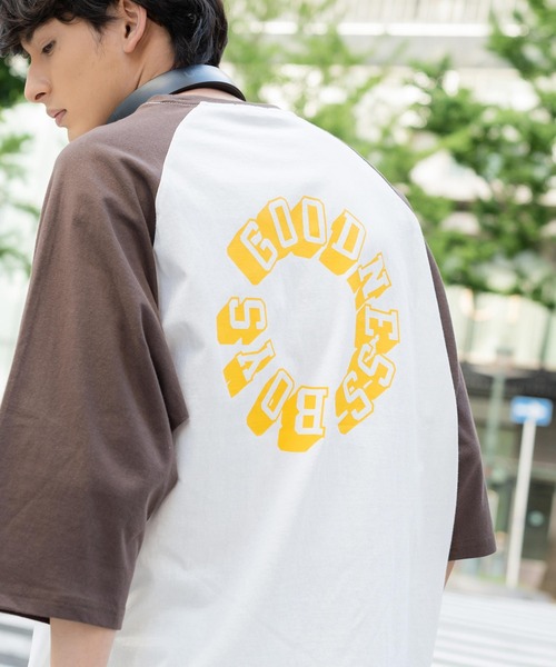 Rocky Monroe（ロッキーモンロー）の「オーバーサイズ 別注 カレッジロゴプリントラグランビッグTシャツ（Tシャツ/カットソー・メンズ・ホワイト×グリーン/ホワイト×ブルー/ホワイト×ブラック/オートミール/ホワイト×ブラウン・M/L/XL）」の18枚目の写真