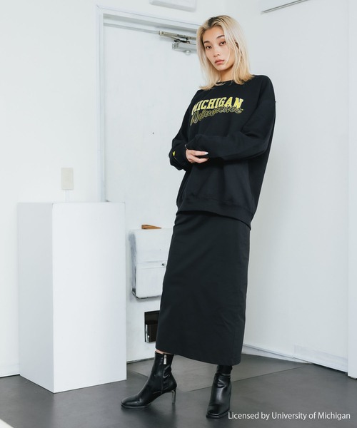 Rofj BYJUMP SHOP イルミ　ヒソカ　スウェット　sサイズ New Item ヒソカの横顔のスケッチを、 精細な刺繍で表現した