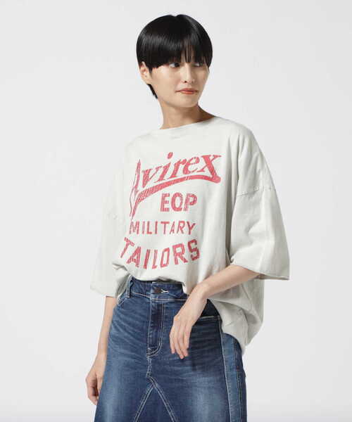 AVIREX（アヴィレックス）の「≪直営店限定≫PRODUCT DYEING VINTAGE T-SHIRT/ プロダクトダイヴィンテージＴシャツ（Tシャツ/カットソー・レディース・ライトグリーン/グレー系その他3/チャコール・F）」の4枚目の写真