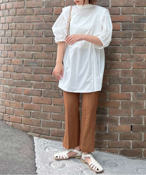 Isn't She?（イズントシー）の「ショルダータックボリュームスリーブブラウス（シャツ/ブラウス・レディース・ブラック/オフホワイト/パープル系・FREE）」の6枚目の写真