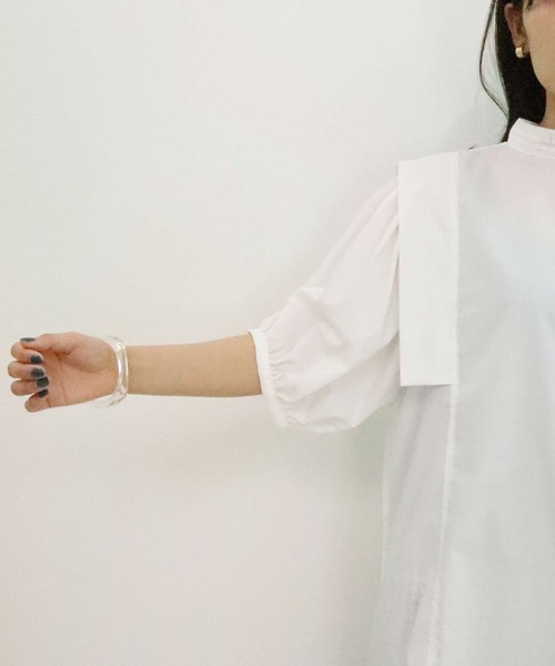 Isn't She?（イズントシー）の「ショルダータックボリュームスリーブブラウス（シャツ/ブラウス・レディース・ブラック/オフホワイト/パープル系・FREE）」の11枚目の写真