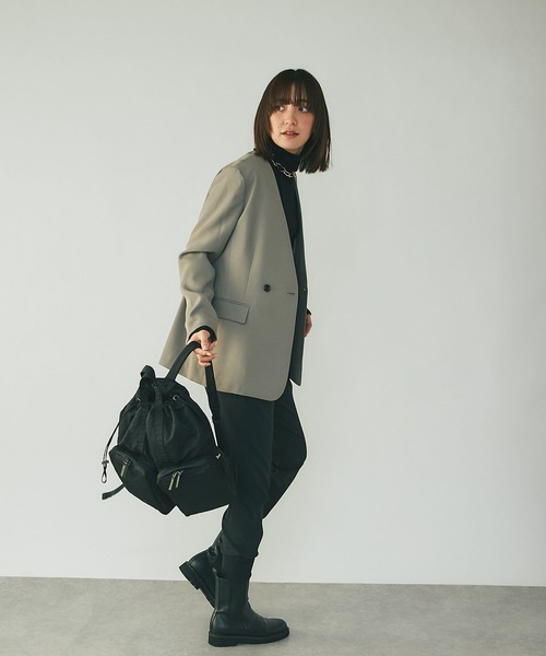 RIVE DROITE（リヴドロワ）の「シワになりにくい嬉しい素材/ツイルストレッチVネックジャケット（ノーカラージャケット・レディース・ブラック/カーキ・FREE）」の20枚目の写真