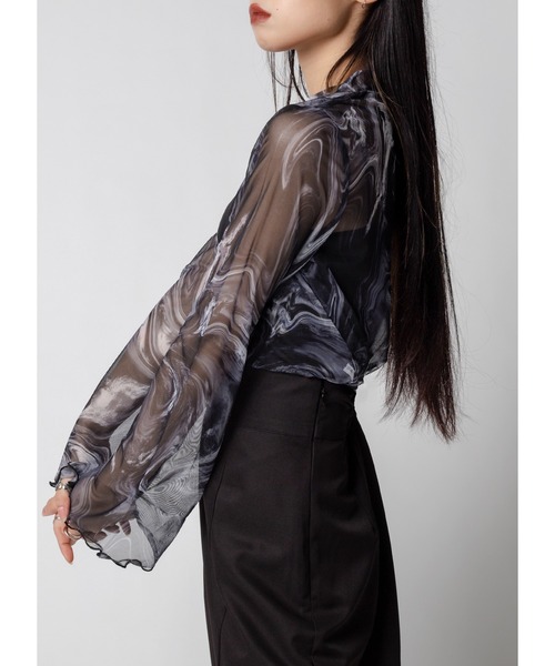 Adoon plain（アドーンプレーン）の「フレアスリーブシアートップス（シャツ/ブラウス・レディース・ブラック/ブルー/ブラック系その他・FREE）」の11枚目の写真