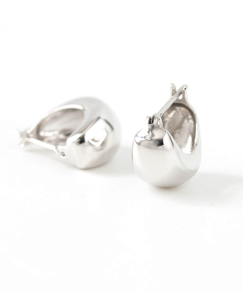 JUICY ROCK（ジューシーロック）の「ボリュームラウンドフープピアス2（ピアス（両耳用）・レディース・シルバー/ゴールド・ONE SIZE）」の3枚目の写真