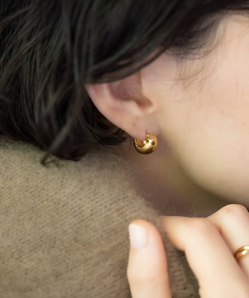 JUICY ROCK（ジューシーロック）の「ボリュームラウンドフープピアス2（ピアス（両耳用）・レディース・シルバー/ゴールド・ONE SIZE）」の13枚目の写真