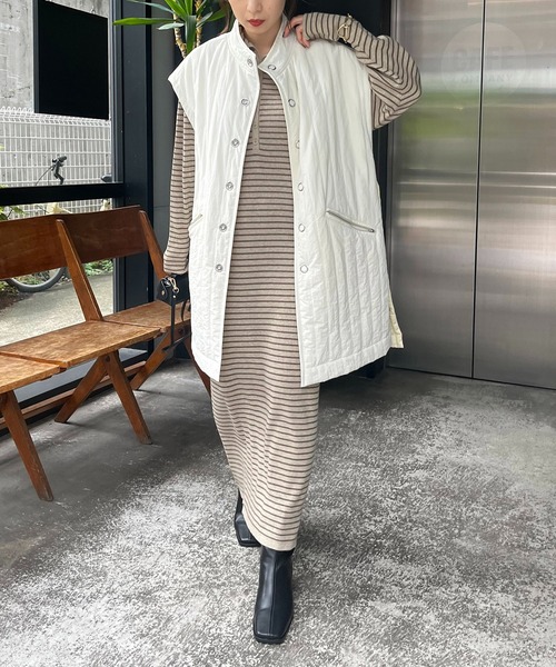 CAPRICIEUX LE'MAGE(カプリシューレマージュ)の「キルトベスト(ダウンベスト・レディース・ホワイト/グレイッシュベージュ・FREE)」の3枚目の写真