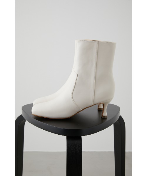 AZUL by moussy(アズールバイマウジー)の「PLAIN SQUARE TOE BOOTS/プレーンスクエアトゥブーツ(ブーツ・レディース・ブラック/アイボリー・LARGE/MEDIUM/SMALL/LL)」の11枚目の写真