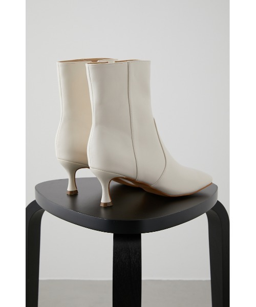 AZUL by moussy(アズールバイマウジー)の「PLAIN SQUARE TOE BOOTS/プレーンスクエアトゥブーツ(ブーツ・レディース・ブラック/アイボリー・LARGE/MEDIUM/SMALL/LL)」の12枚目の写真