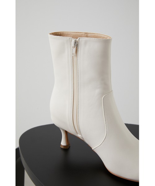 AZUL by moussy(アズールバイマウジー)の「PLAIN SQUARE TOE BOOTS/プレーンスクエアトゥブーツ(ブーツ・レディース・ブラック/アイボリー・LARGE/MEDIUM/SMALL/LL)」の16枚目の写真
