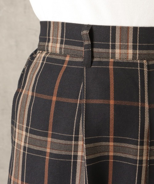 NAVY(ネイビー)の「バックゴムチェックスラウチパンツ(その他パンツ・レディース・ベージュ/グレー/ブラック・M/L)」の6枚目の写真