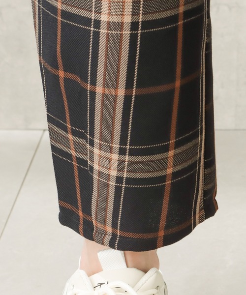 NAVY(ネイビー)の「バックゴムチェックスラウチパンツ(その他パンツ・レディース・ベージュ/グレー/ブラック・M/L)」の7枚目の写真