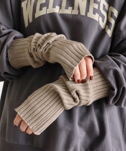 reca（レカ）の「リブニットアームウォーマー（アームカバー・レディース・アイボリー/トップグレー/グリーン/グレイッシュベージュ/ブラウン/ブラック・FREE）」の5枚目の写真