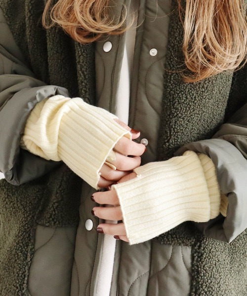 reca（レカ）の「リブニットアームウォーマー（アームカバー・レディース・アイボリー/トップグレー/グリーン/グレイッシュベージュ/ブラウン/ブラック・FREE）」の2枚目の写真