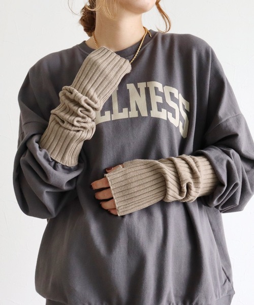 reca（レカ）の「リブニットアームウォーマー（アームカバー・レディース・アイボリー/トップグレー/グリーン/グレイッシュベージュ/ブラウン/ブラック・FREE）」の17枚目の写真