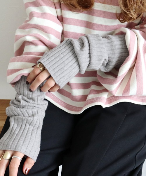 reca（レカ）の「リブニットアームウォーマー（アームカバー・レディース・アイボリー/トップグレー/グリーン/グレイッシュベージュ/ブラウン/ブラック・FREE）」の13枚目の写真