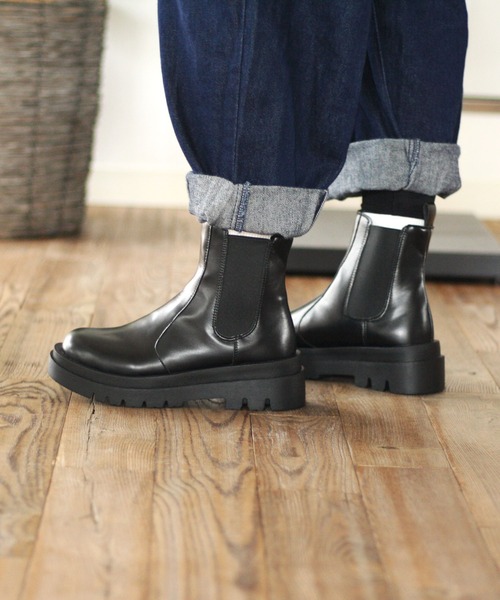 tone（トーン）の「厚底タンクソールサイドゴアブーツ/hsky（ブーツ・レディース・アイボリー/ブラック・SMALL/MEDIUM/LARGE/X-LARGE）」の3枚目の写真