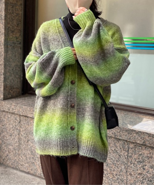 CPCM（シーピーシーエム）の「グラデーションBIGニットカーディガン（カーディガン/ボレロ・レディース・グリーン系その他/パープル/マスタード/グリーン・FREE）」の6枚目の写真