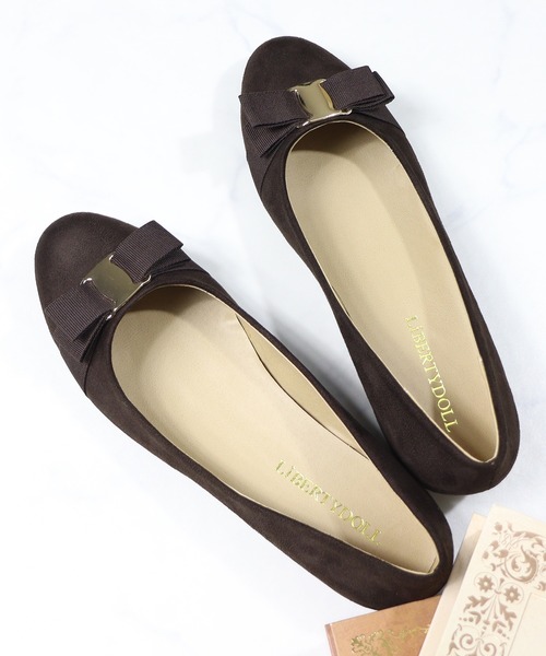 LibertyDoll（リバティードール）の「フラットリボンパンプス（パンプス・レディース・アイボリー/グレー/ブラック/ダークブラウン/ベージュ/ブラック系その他/ネイビー/モスグリーン/オレンジ/レッド/マスタード/ゴールド系1/シルバー系1・S/SS/3L/L/M/LL）」の5枚目の写真