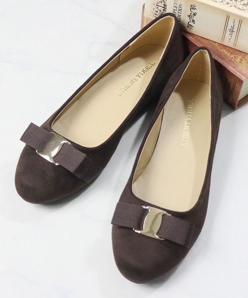 LibertyDoll（リバティードール）の「フラットリボンパンプス（パンプス・レディース・アイボリー/グレー/ブラック/ダークブラウン/ベージュ/ブラック系その他/ネイビー/モスグリーン/オレンジ/レッド/マスタード/ゴールド系1/シルバー系1・S/SS/3L/L/M/LL）」の21枚目の写真