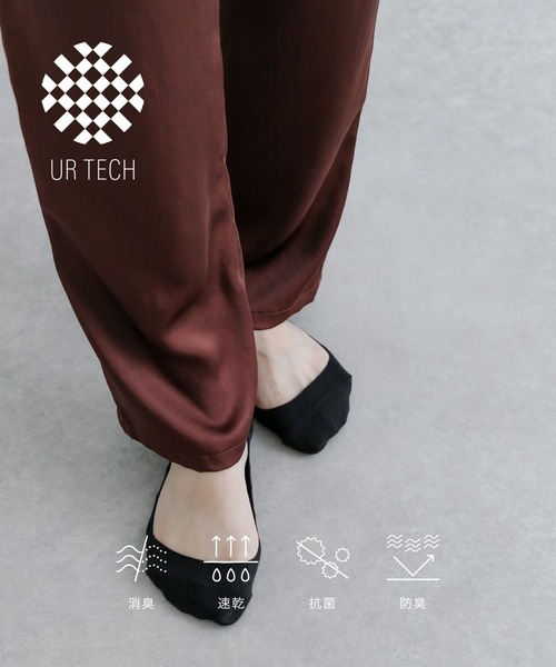 URBAN RESEARCH(アーバンリサーチ)の「『UR TECH』ショートカバーソックス(ソックス/靴下・レディース・ブラック/ホワイト/チャコールグレー・22/24)」の2枚目の写真