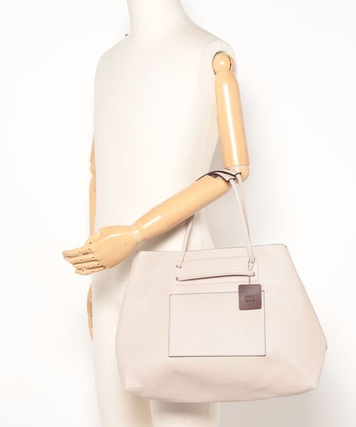 LUGG NAGG(ラグナグ)の「【adottona/アドット】シンプル変形トートバッグ【軽量】(トートバッグ・レディース・ブラック/オフホワイト/ベージュ・FREE)」の22枚目の写真