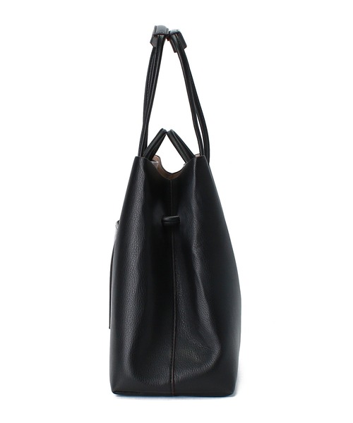 LUGG NAGG(ラグナグ)の「【adottona/アドット】シンプル変形トートバッグ【軽量】(トートバッグ・レディース・ブラック/オフホワイト/ベージュ・FREE)」の6枚目の写真