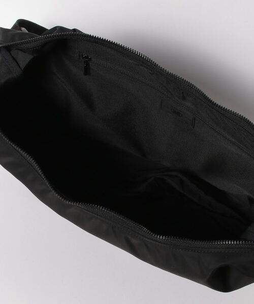 yorozu(ヨロズ)の「EX. Kirihana Shoulder Limonta/Weinheimer Leder(ショルダーバッグ・メンズ・ブラック・FREE)」の4枚目の写真