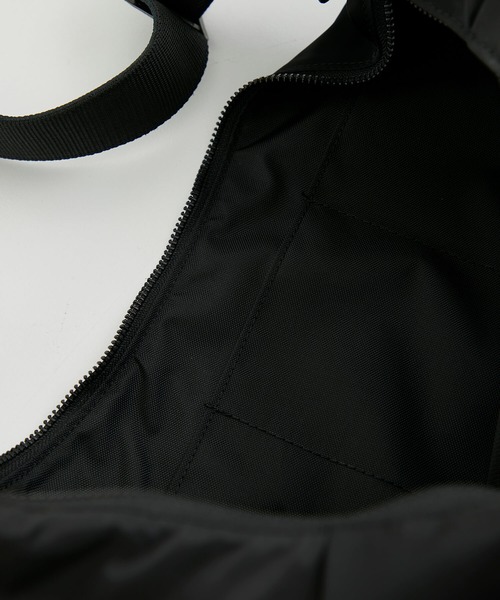 yorozu(ヨロズ)の「EX. Kirihana Shoulder Limonta/Weinheimer Leder(ショルダーバッグ・メンズ・ブラック・FREE)」の6枚目の写真
