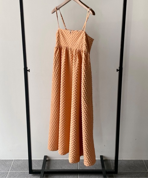 one way（ワンウェイ）の「エンボスキャミワンピース（ワンピース・レディース・オレンジ/ブラック/ホワイト・FREE）」の16枚目の写真