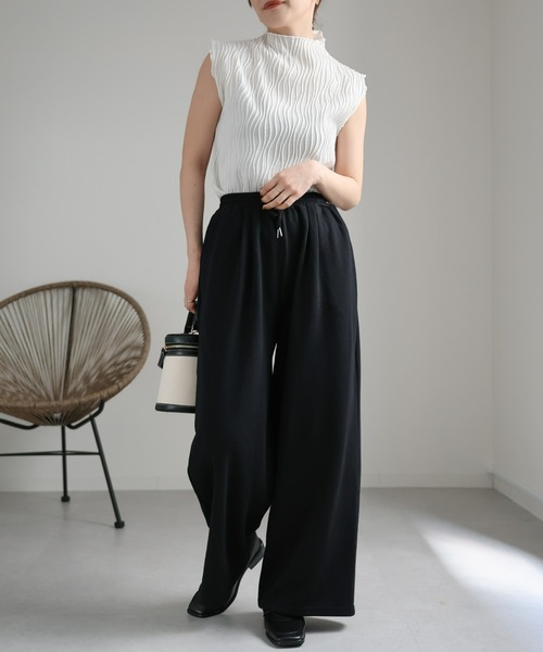 ap retro（アプレトロ）の「ノースリーブウェーブメローTEE（Tシャツ/カットソー・レディース・ホワイト/カーキ/ブラック/グレイッシュベージュ・FREE）」の15枚目の写真