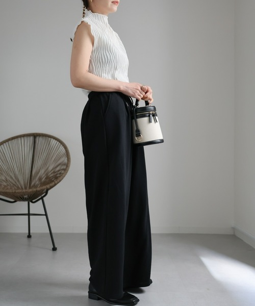 ap retro（アプレトロ）の「ノースリーブウェーブメローTEE（Tシャツ/カットソー・レディース・ホワイト/カーキ/ブラック/グレイッシュベージュ・FREE）」の18枚目の写真