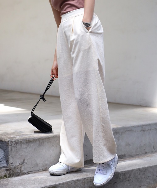 COMMRE（コムル）の「タックイージーパンツ（その他パンツ・レディース・ブラウン系その他/イエロー/アイボリー・FREE）」の5枚目の写真