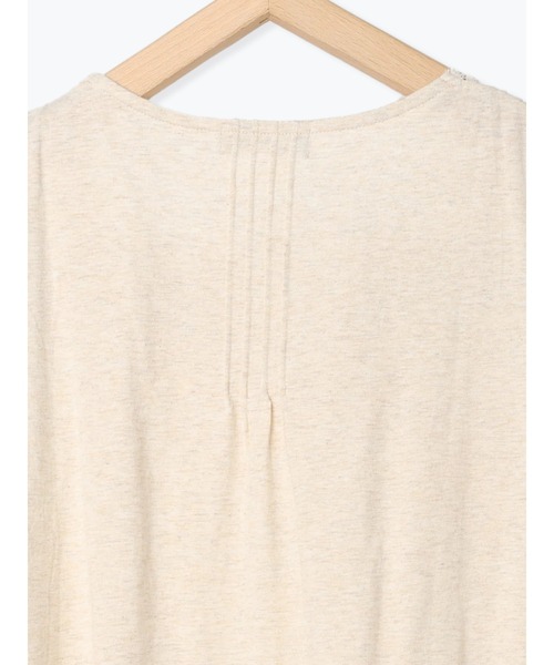 Samansa Mos2(サマンサ モスモス)の「スクエアネックノースリレースカットソー(タンクトップ・レディース・ブラック/オフホワイト/ベージュ・フリ-)」の12枚目の写真